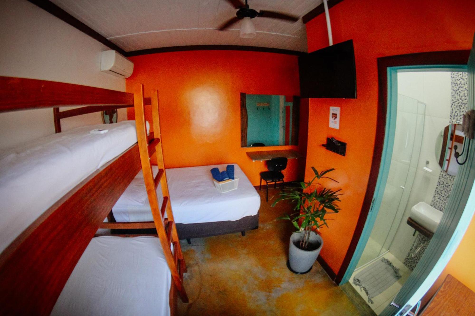 Atlantic Hostel Experience Sao Sebastiao  Exterior foto