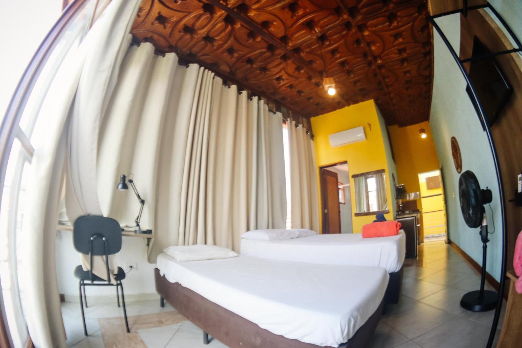 Atlantic Hostel Experience Sao Sebastiao  Exterior foto